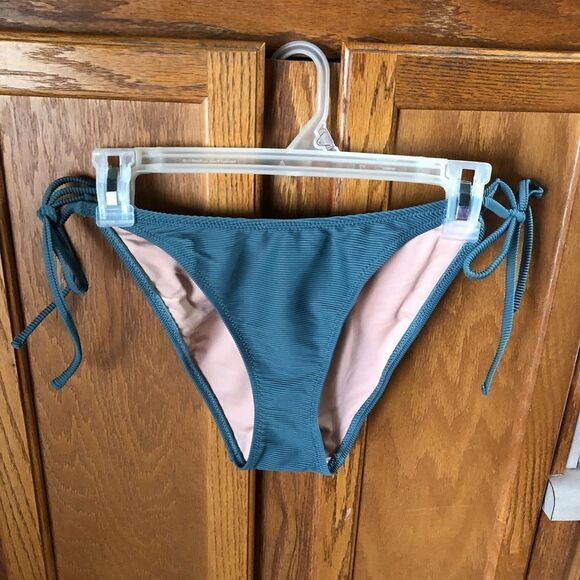 NWT J Crew Ribbed Curved Waist Cheeky String Bikini Bottom Green - M - Picture 4 of 9